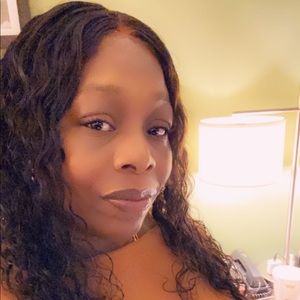 Meet your Posher, Charlene